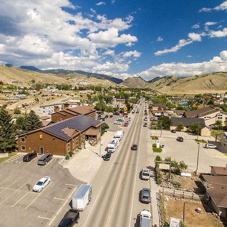 Super 8 By Wyndham Gardiner/Yellowstone Park Area Dış mekan fotoğraf