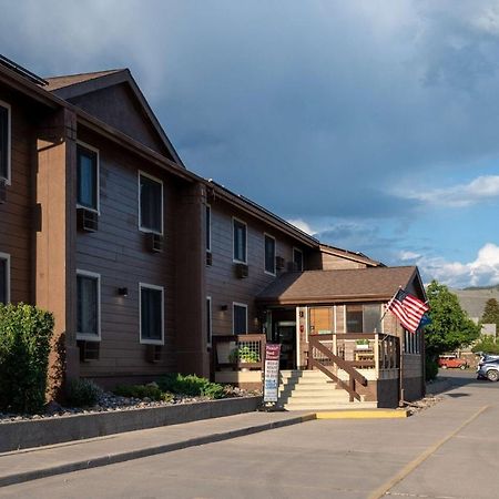 Super 8 By Wyndham Gardiner/Yellowstone Park Area Dış mekan fotoğraf