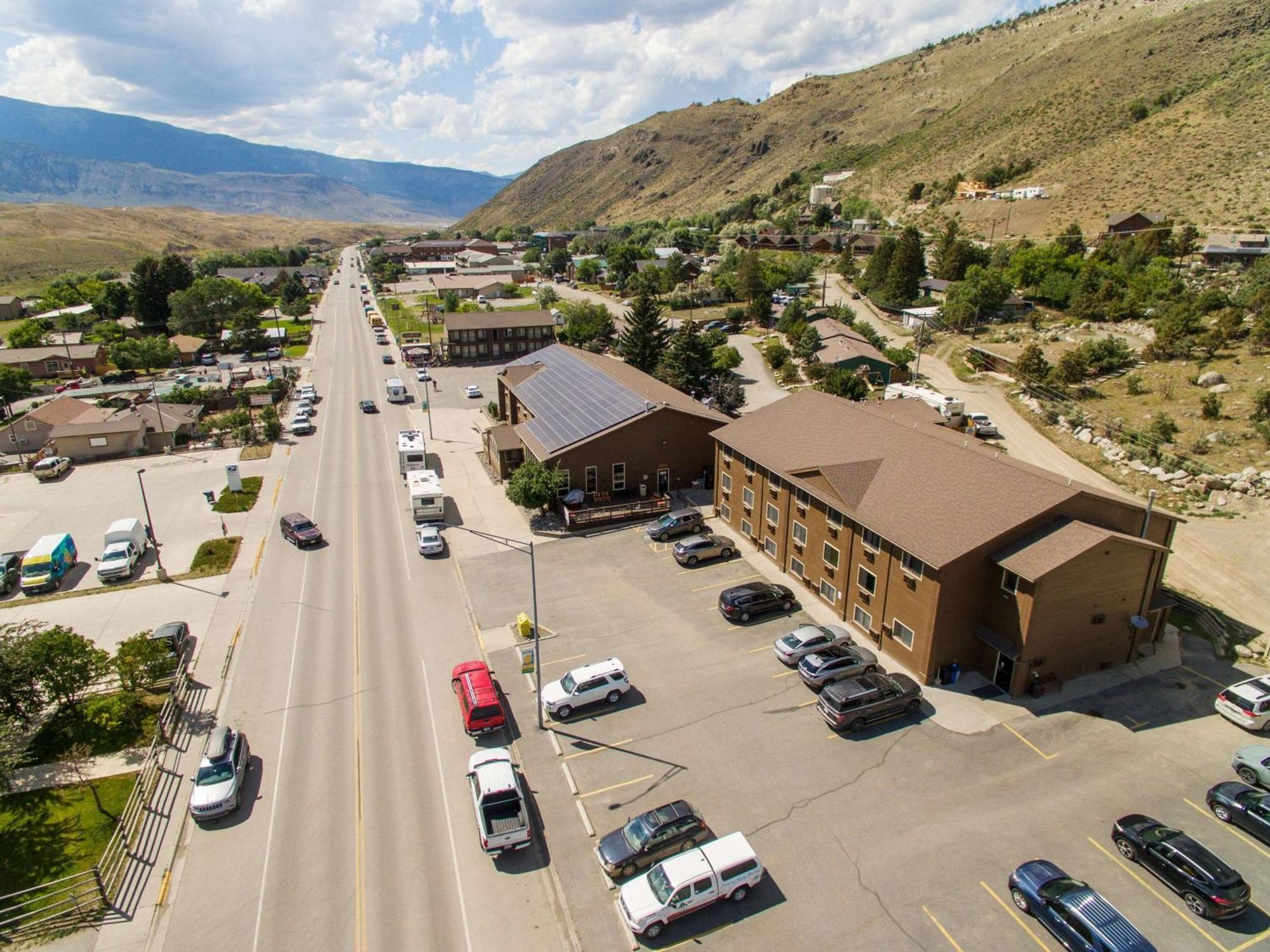 Super 8 By Wyndham Gardiner/Yellowstone Park Area Dış mekan fotoğraf